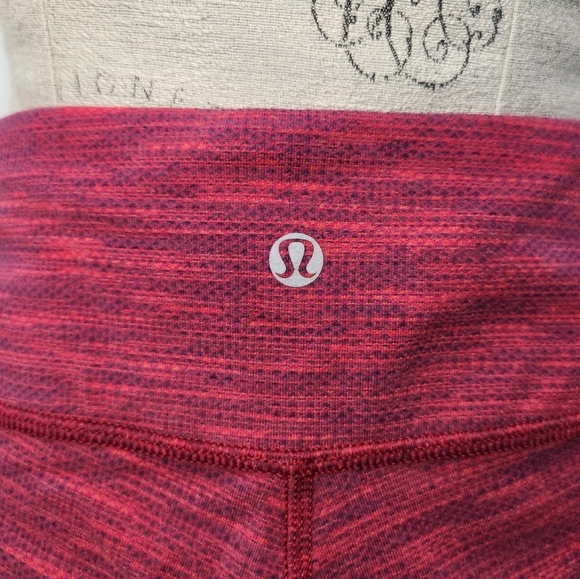 Lululemon Bumbleberry leggings - Picture 7 of 11